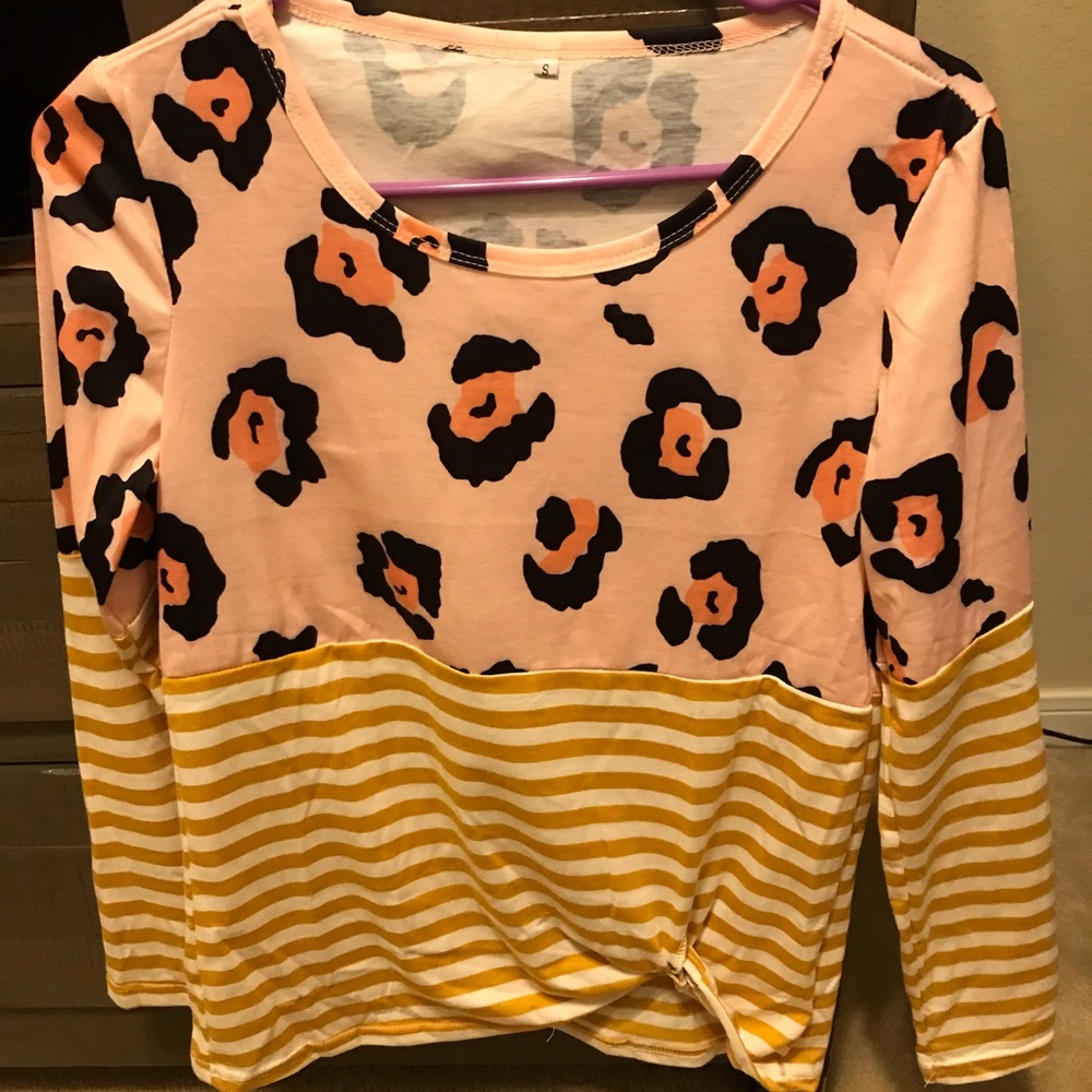 Leopard top